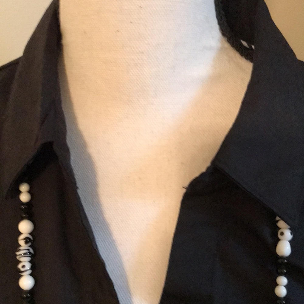 Lee Rider’s Black 3/4 sleeve blouse, XL. New w/o tags with vintage necklace - Picture 5 of 10